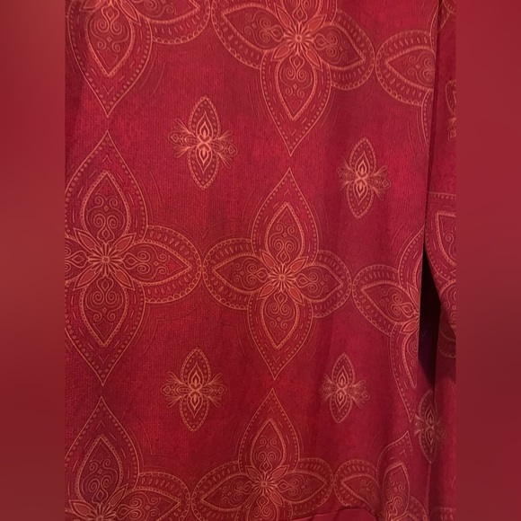 NWOT LuLaRoe ‘AURORA’ Red Kimono Sz Medium with Gold Accents - Picture 8 of 10